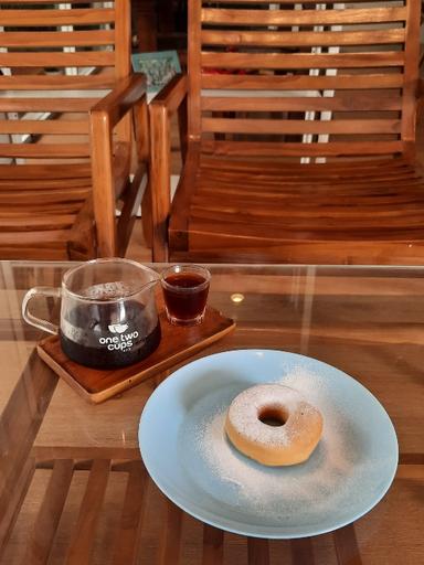 https://dgji3nicqfspr.cloudfront.net/SUKMAJAYA/Cafe/Tibumi_Kopi/Reviews/thumbnail/IMG_Review_1702180500437_compressed2986589683731376618_1702180504698.jpg