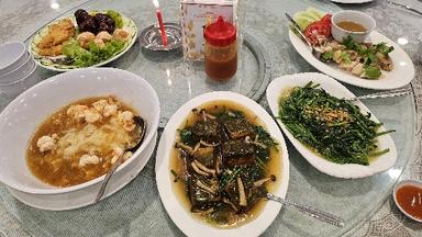 https://dgji3nicqfspr.cloudfront.net/TAMAN_SARI/Chinese_Restaurant/Angke_Restaurant__Ketapang/Reviews/thumbnail/IMG_Review_1712671813462_compressed7714873981740895619_1712671814389.jpg