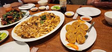 https://dgji3nicqfspr.cloudfront.net/TAMAN_SARI/Chinese_Restaurant/Angke_Restaurant__Ketapang/Reviews/thumbnail/uploadsuploads-thumb_1714370856256.jpg