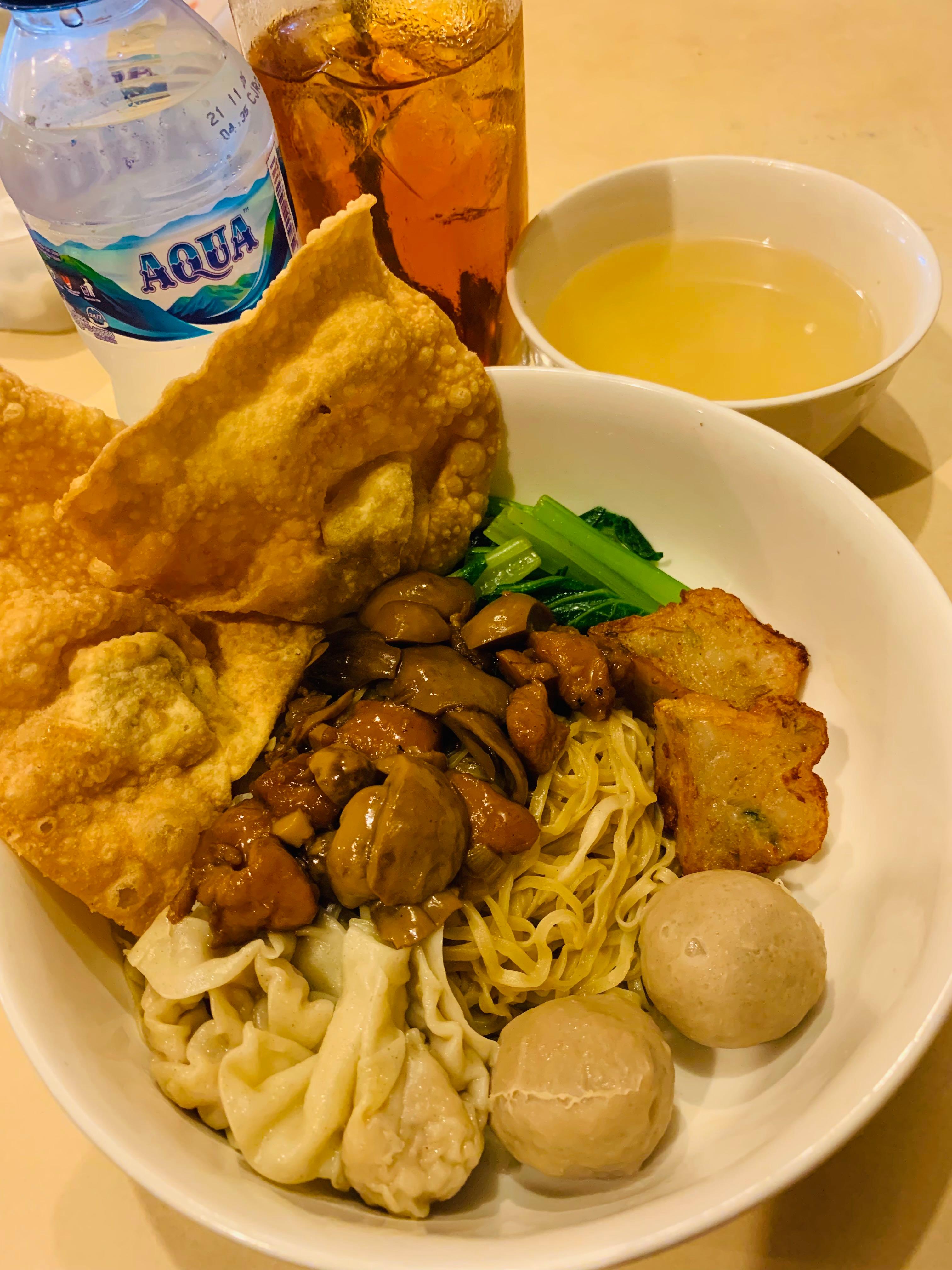 Bakmi GM - Jl Gajah Mada review