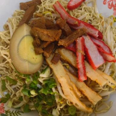 https://dgji3nicqfspr.cloudfront.net/TAMBORA/Restaurant/Bakmi_Bulon_Singkawang/Reviews/thumbnail/uploadsuploads-thumb_1715865199919.jpg