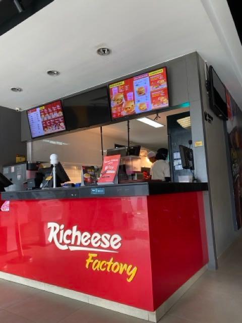 Richeese Factory Mangunjaya review