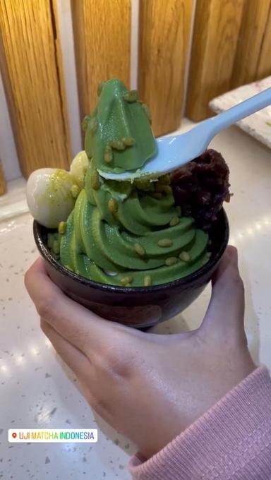 https://dgji3nicqfspr.cloudfront.net/TANAH_ABANG/Cafe/Uji_Matcha_Grand_Indonesia/Reviews/thumbnail/file_1711632163361.jpg