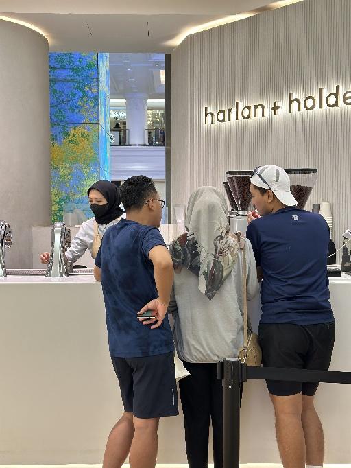 Harlan+Holden - Plaza Indonesia review