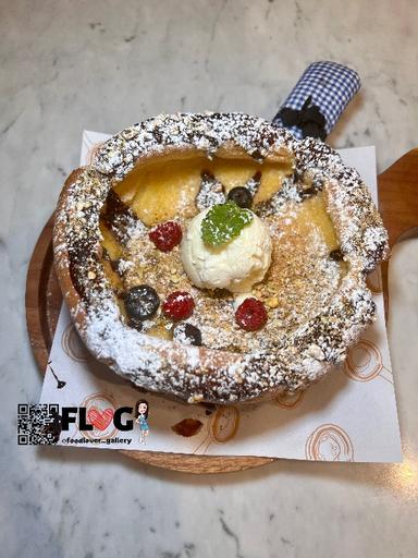 https://dgji3nicqfspr.cloudfront.net/TANAH_ABANG/Restaurant/Baby_Dutch_Pancake__Grand_Indonesia/Reviews/thumbnail/file_1714022457720.jpg