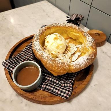 https://dgji3nicqfspr.cloudfront.net/TANAH_ABANG/Restaurant/Baby_Dutch_Pancake__Grand_Indonesia/Reviews/thumbnail/uploadsuploads-thumb_1714757240654.jpg