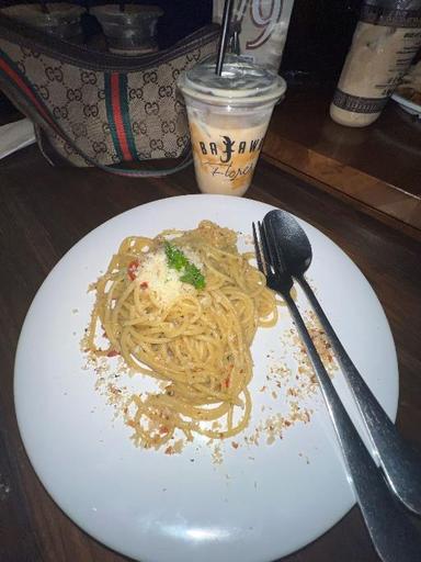 https://dgji3nicqfspr.cloudfront.net/TANJUNG_PRIOK/Coffee_Shop/Kopi_Bajawa_Flores_NTT__Sunter/Reviews/thumbnail/file-17DBA120F3373280-thumb_1719144846093.jpg