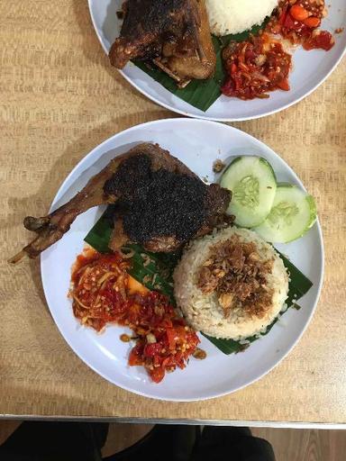 https://dgji3nicqfspr.cloudfront.net/TANJUNG_PRIOK/Restaurant/Bebek_Carok__Sunter/Reviews/thumbnail/uploadsuploads-thumb_1715324767682.jpg