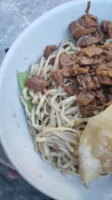 https://dgji3nicqfspr.cloudfront.net/TANJUNG_PRIOK/Restaurant/Mie_Ayam_Rohid/Reviews/22VID_Review_17147564247002322238583982565074_171475649976822_1714756501240.jpg