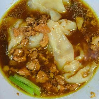 https://dgji3nicqfspr.cloudfront.net/TANJUNG_PRIOK/Restaurant/Mie_Ayam_Rohid/Reviews/thumbnail/uploadsuploads-thumb_1715595533730.jpg