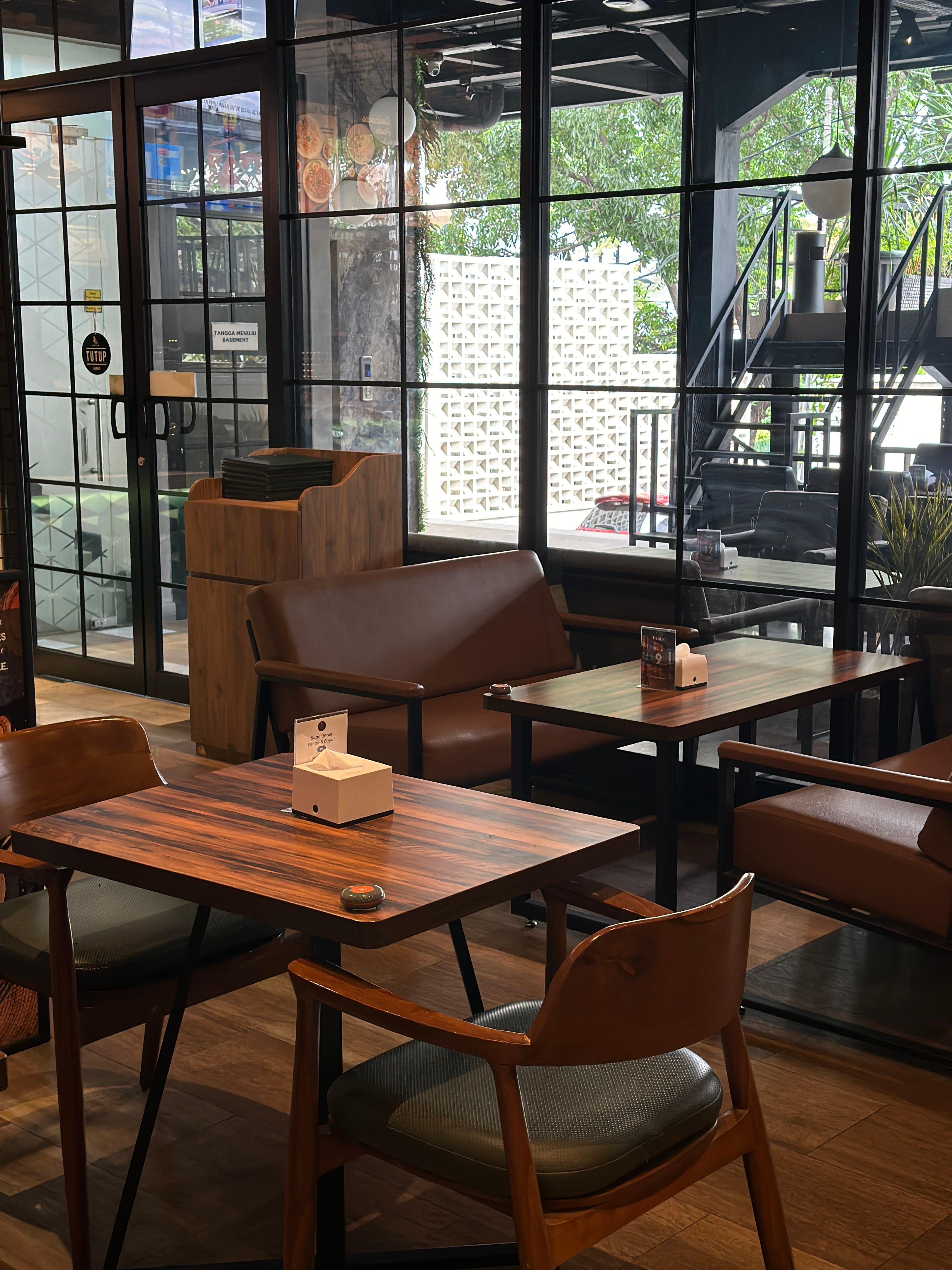 3Point Cafe & Resto - Tebet review