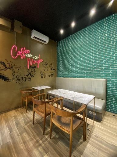 https://dgji3nicqfspr.cloudfront.net/TEBET/Cafe/Muyen_Coffee_And_Roastery_Tebet/Reviews/thumbnail/file_1703604250704.jpg