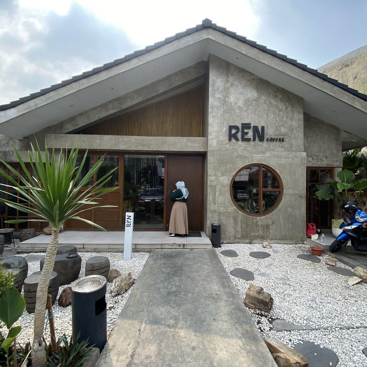 Ren Coffee & Eatery review