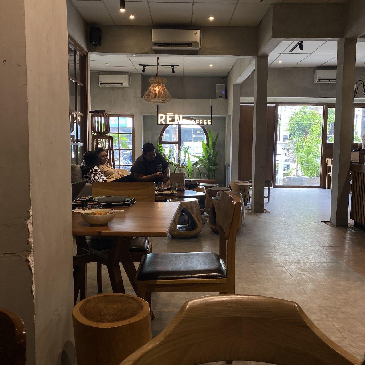 Ren Coffee & Eatery review