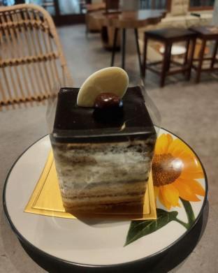 https://dgji3nicqfspr.cloudfront.net/TEBET/Cafe/Ren_Coffee__Eatery/Reviews/thumbnail/IMG_Review_1716609083128_compressed7261049396967435384-17D29EDE44FD91F0-thumb_1716609085701.jpg