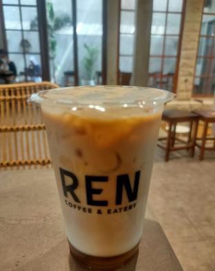 https://dgji3nicqfspr.cloudfront.net/TEBET/Cafe/Ren_Coffee__Eatery/Reviews/thumbnail/IMG_Review_1716609084056_compressed4531145223937192462-17D29EDE75FB095C-thumb_1716609086460.jpg