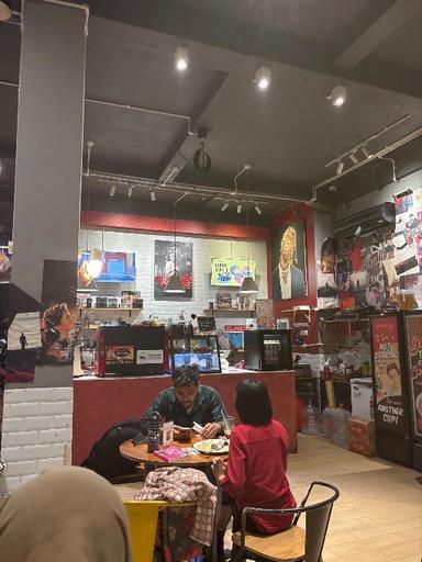 https://dgji3nicqfspr.cloudfront.net/TEBET/Cafe/Selawaktu_Cafe/Reviews/thumbnail/file-1803D7FDEE994679-thumb_1730464167950.jpg