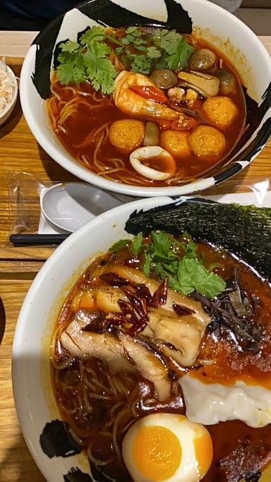 https://dgji3nicqfspr.cloudfront.net/TEBET/Japanese_Restaurant/Menya_Musashi_Bukotsu/Reviews/thumbnail/file_1712532398670.jpg