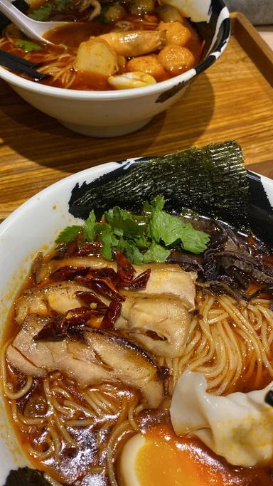 https://dgji3nicqfspr.cloudfront.net/TEBET/Japanese_Restaurant/Menya_Musashi_Bukotsu/Reviews/thumbnail/file_1712532403352.jpg