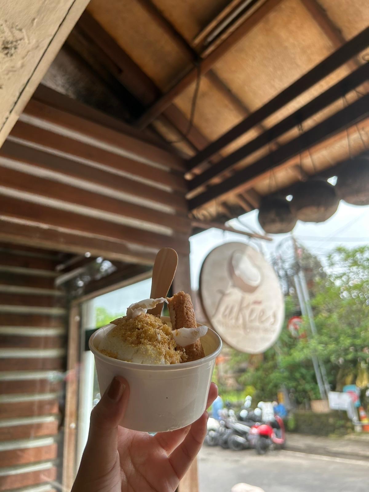 Tukies Coconut Shop review