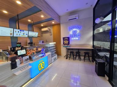 AUNTIE ANNE'S - FATMAWATI