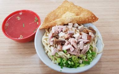 BAKMI HONG