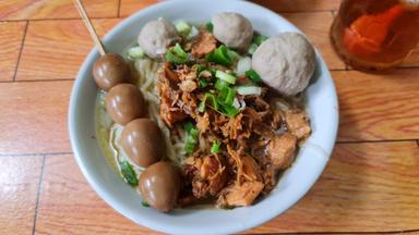 BAKSO RAGIL MANGKANG