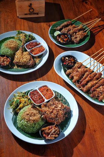 SEROENDENG! SENOPATI - BEBEK DAN AYAM NASI IJO