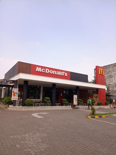 MCDONALDS - HM RYACUDU PALEMBANG