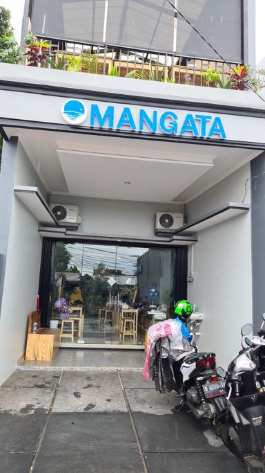 MANGATA COFFEE & EATERY