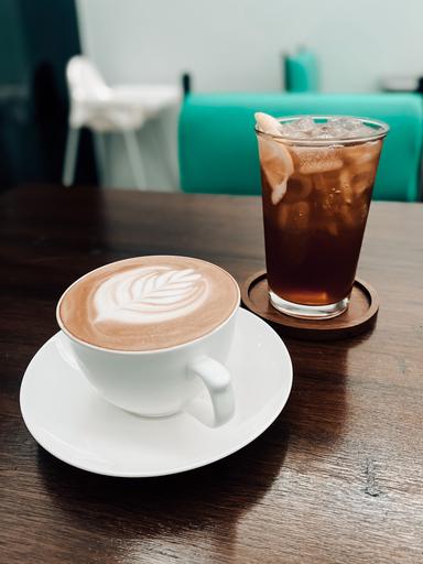 MANGATA COFFEE & EATERY