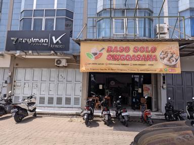 BASO SOLO SINGGASANA