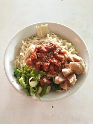 MIE AYAM PAK ROBET