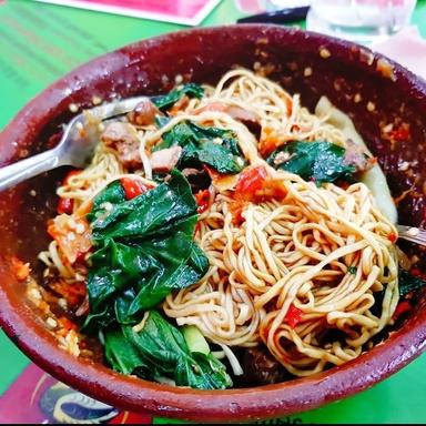 MIE AYAM CABE ULEG GELUK