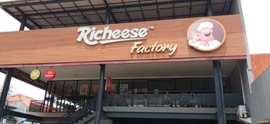 RICHEESE FACTORY - CEMPAKA PUTIH