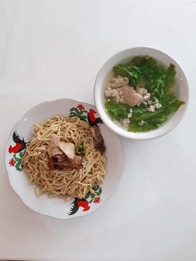 BAKMI AHIUNG KHAS JAMBI - PALEM LESTARI