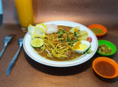 MIE MEDAN MEI SIANG