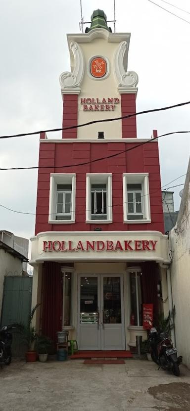 HOLLAND BAKERY UJUNGBERUNG