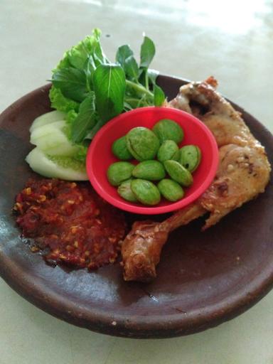 AYAM GORENG PRESTO CIPETE