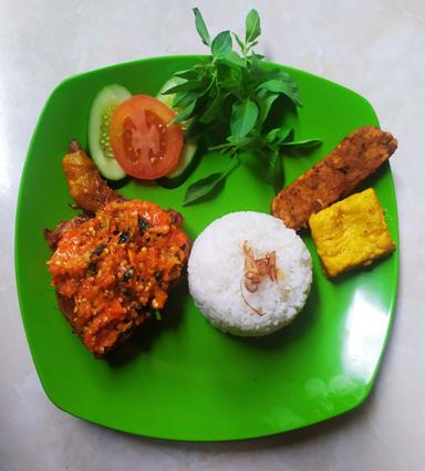 AYAM PENYET JELETOT BONSAR -ASLI FATMAWATI