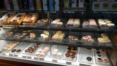 J.CO DONUTS & COFFEE