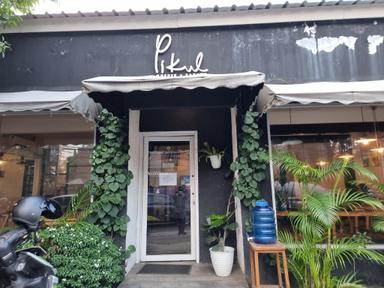 PIKUL COFFEE & EATERY