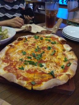 PIZZA E BIRRA SPORTS BAR CILANDAK TOWN SQUARE