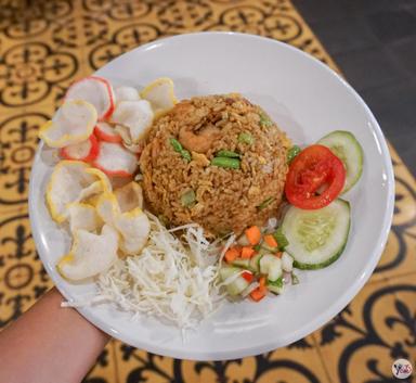 WARUNG TEKKO GREEN TERRACE