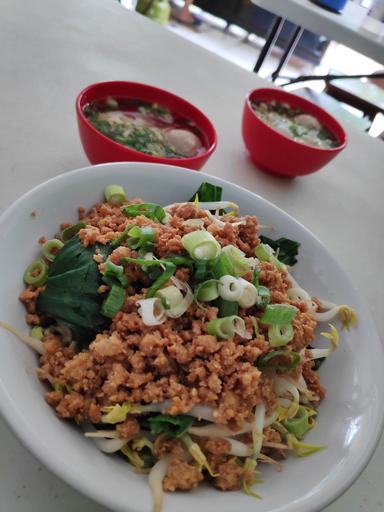 MIE AYAM BANGKA ALOY