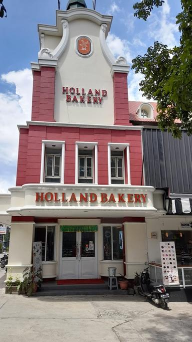 HOLLAND BAKERY MERDEKA