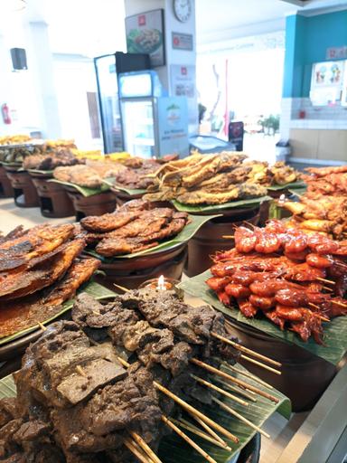 WARUNG NASI AMPERA KALIMALANG