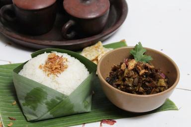 WARUNG NASI JANTUNG KI TUMBEN