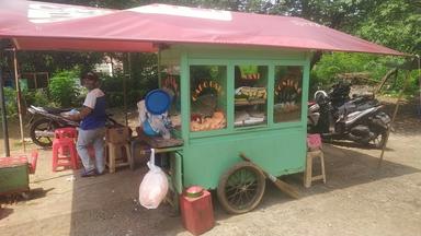 GADO2 LONTONG NASI SAMPING DANAU SIGURA-GURA