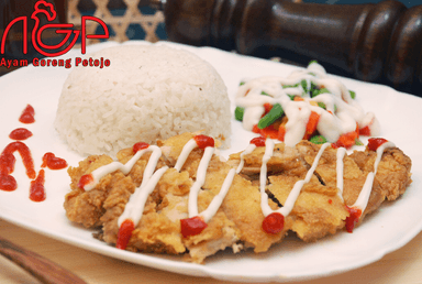 AYAM GORENG PETOJO